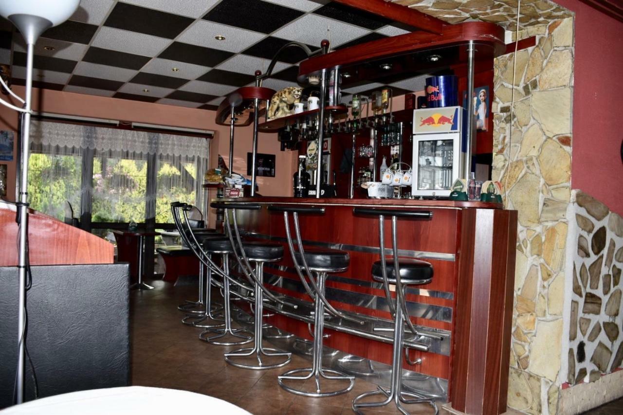 Penzion-Bar Sandra Belkovice エクステリア 写真